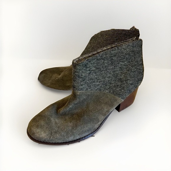 Toms Leila Olive Suede Herringbone Ankle Boots Booties Heels Zipper Women 9.5 - Picture 1 of 9